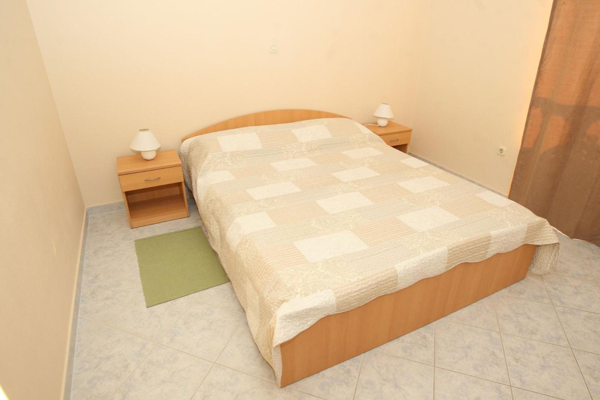 Apartments Mladen Vrsi Bagian luar foto